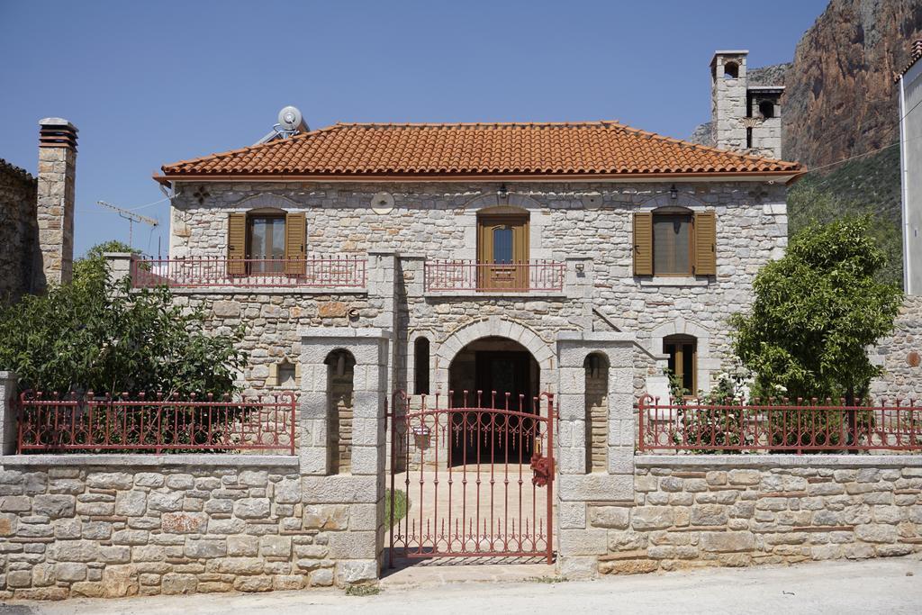 Haus Kleopatra Villa Leonidio Luaran gambar