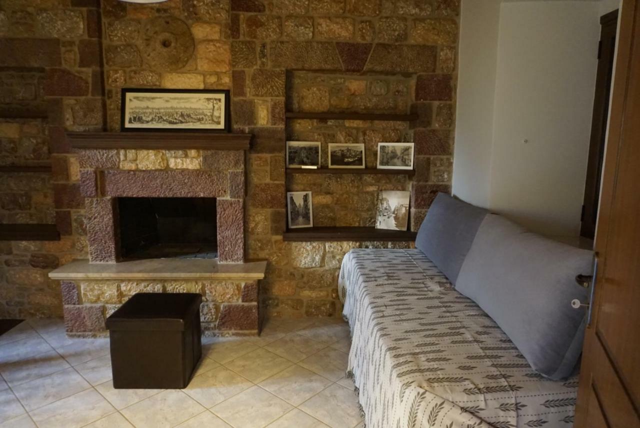 Haus Kleopatra Villa Leonidio Luaran gambar