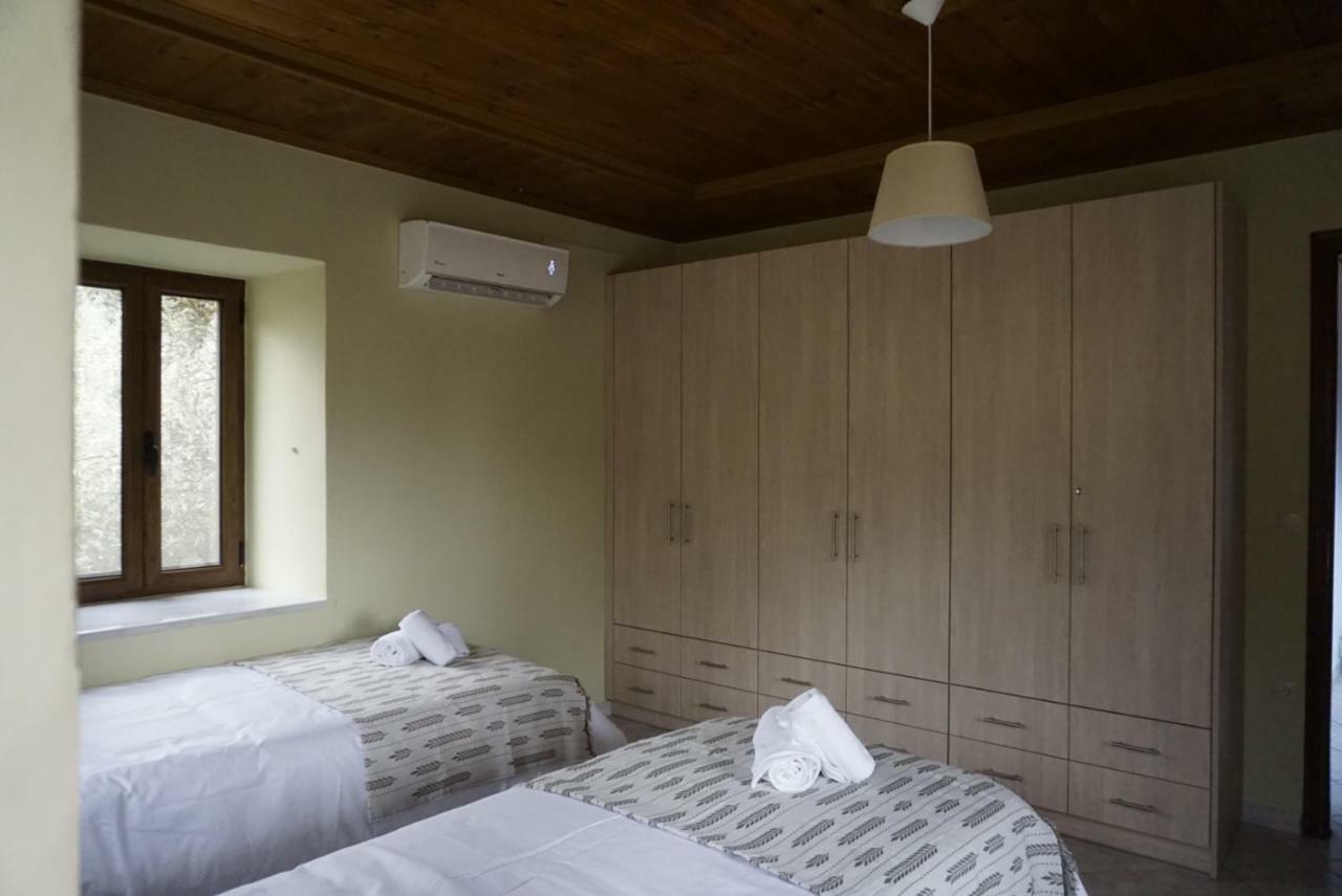 Haus Kleopatra Villa Leonidio Luaran gambar