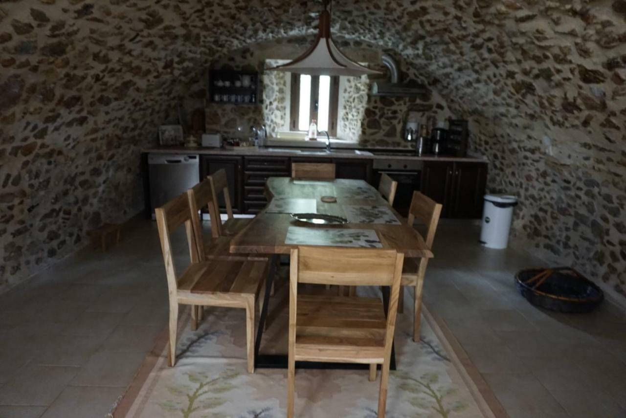 Haus Kleopatra Villa Leonidio Luaran gambar