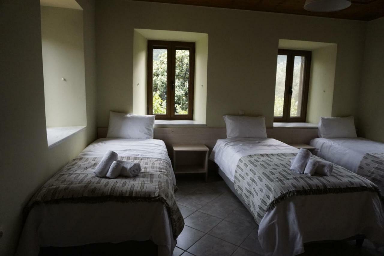 Haus Kleopatra Villa Leonidio Luaran gambar