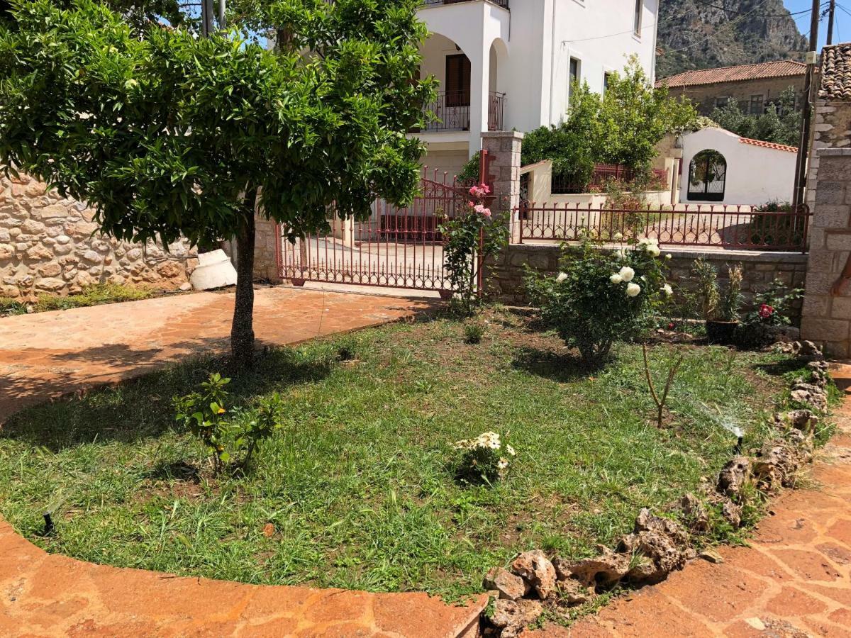 Haus Kleopatra Villa Leonidio Luaran gambar